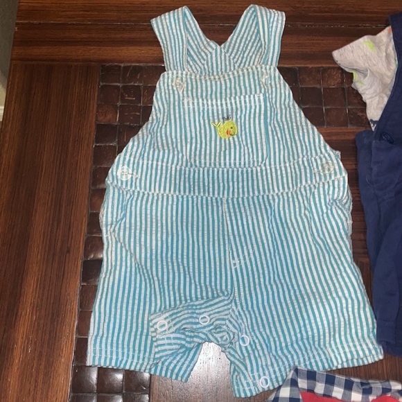 (5) 9 months boys overalls - Picture 2 of 11